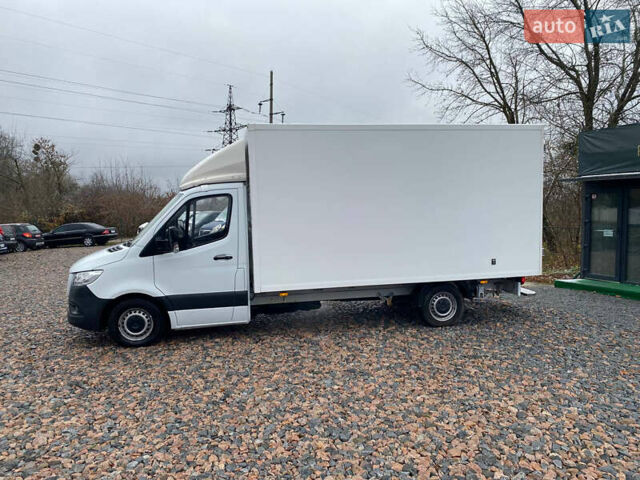 Белый Мерседес Sprinter, объемом двигателя 2.2 л и пробегом 211 тыс. км за 27000 $, фото 5 на Automoto.ua