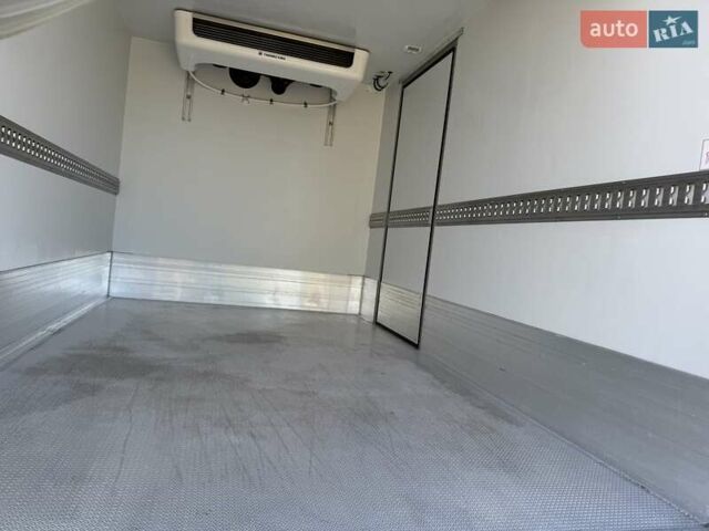 Белый Мерседес Sprinter, объемом двигателя 2.2 л и пробегом 209 тыс. км за 30650 $, фото 15 на Automoto.ua