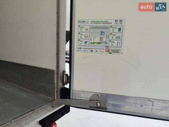 Білий Мерседес Sprinter, об'ємом двигуна 2.1 л та пробігом 208 тис. км за 31200 $, фото 16 на Automoto.ua