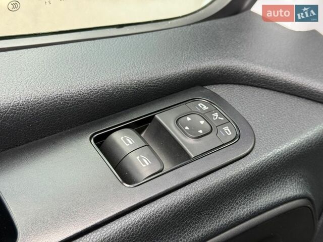 Белый Мерседес Sprinter, объемом двигателя 2 л и пробегом 351 тыс. км за 23800 $, фото 17 на Automoto.ua