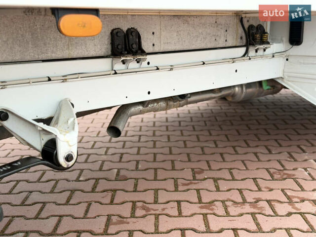 Белый Мерседес Sprinter, объемом двигателя 2 л и пробегом 239 тыс. км за 26500 $, фото 13 на Automoto.ua