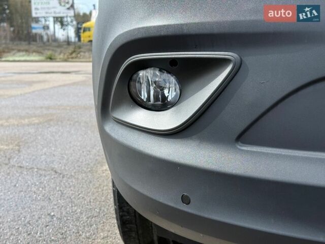 Белый Мерседес Sprinter, объемом двигателя 2 л и пробегом 351 тыс. км за 23800 $, фото 9 на Automoto.ua