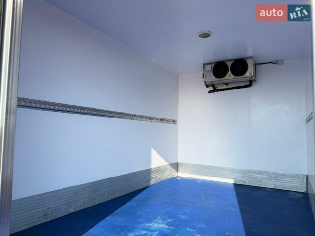 Белый Мерседес Sprinter, объемом двигателя 2.1 л и пробегом 380 тыс. км за 28300 $, фото 11 на Automoto.ua