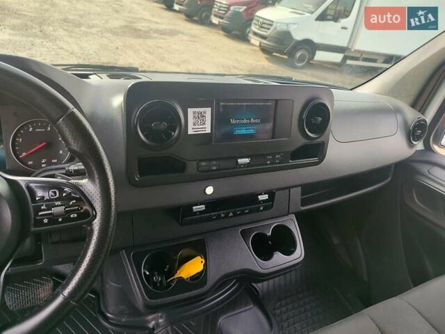 Белый Мерседес Sprinter, объемом двигателя 2.1 л и пробегом 280 тыс. км за 25900 $, фото 13 на Automoto.ua
