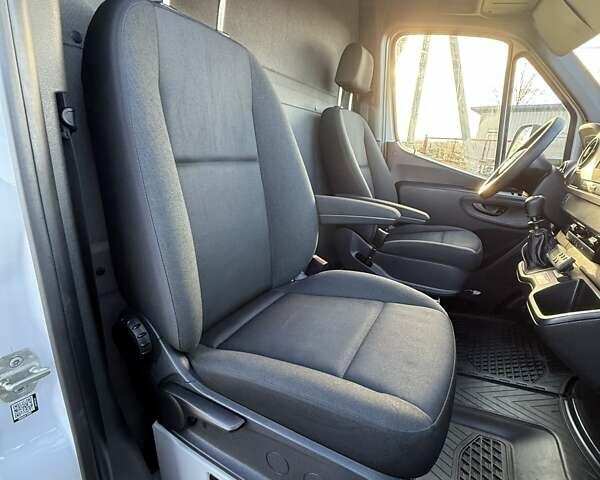 Білий Мерседес Sprinter, об'ємом двигуна 2.2 л та пробігом 209 тис. км за 30499 $, фото 26 на Automoto.ua