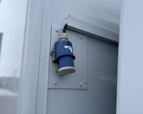 Белый Мерседес Sprinter, объемом двигателя 2.1 л и пробегом 283 тыс. км за 29300 $, фото 8 на Automoto.ua