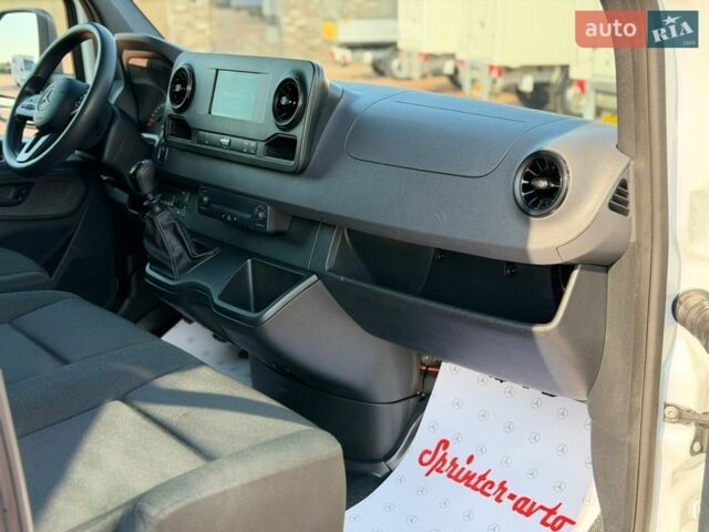 Белый Мерседес Sprinter, объемом двигателя 2.1 л и пробегом 380 тыс. км за 28300 $, фото 25 на Automoto.ua