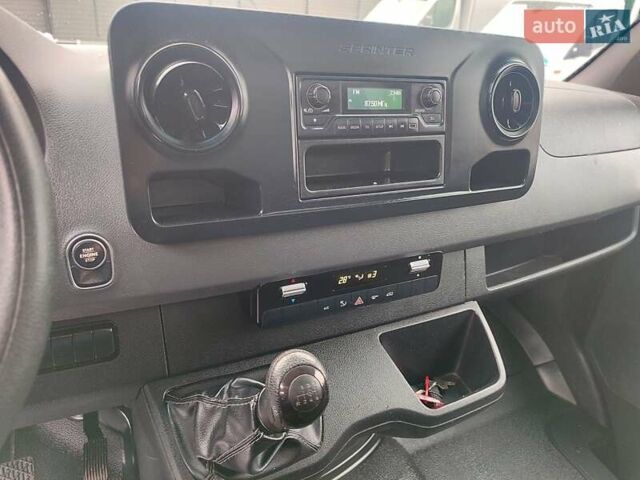Білий Мерседес Sprinter, об'ємом двигуна 2.1 л та пробігом 208 тис. км за 31200 $, фото 24 на Automoto.ua