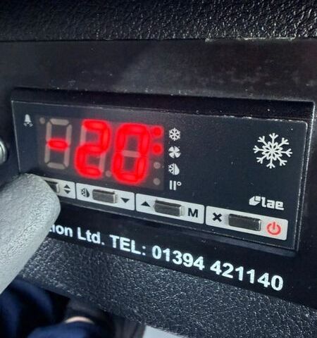 Белый Мерседес Sprinter, объемом двигателя 2.1 л и пробегом 380 тыс. км за 28300 $, фото 33 на Automoto.ua