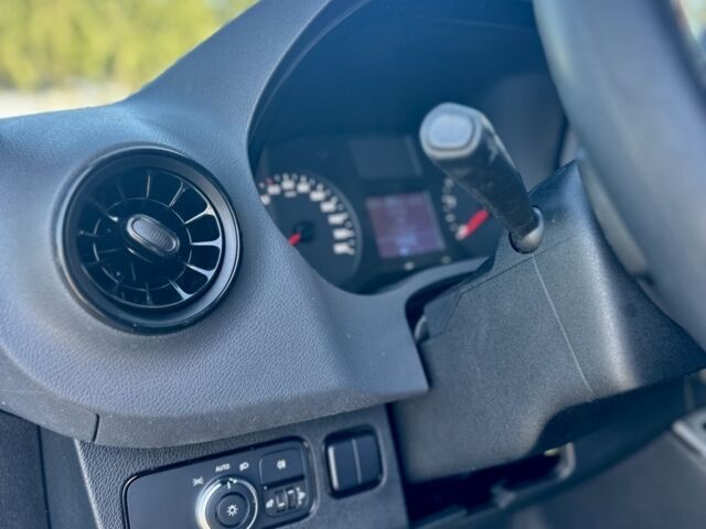 Білий Мерседес Sprinter, об'ємом двигуна 2.2 л та пробігом 112 тис. км за 30950 $, фото 32 на Automoto.ua