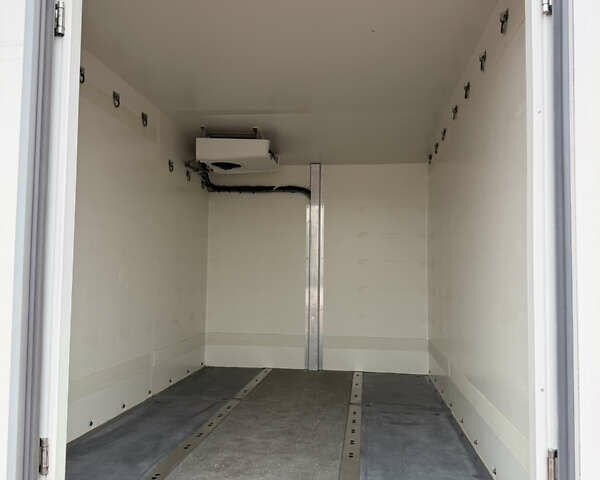 Белый Мерседес Sprinter, объемом двигателя 2 л и пробегом 239 тыс. км за 26500 $, фото 9 на Automoto.ua