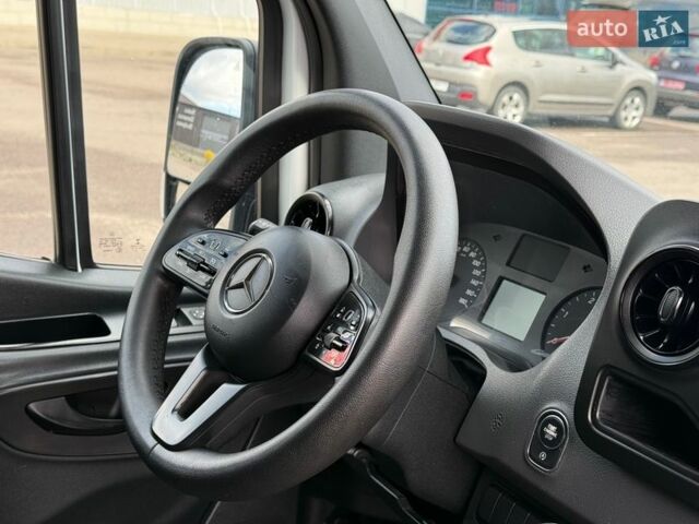 Белый Мерседес Sprinter, объемом двигателя 2 л и пробегом 351 тыс. км за 23800 $, фото 16 на Automoto.ua