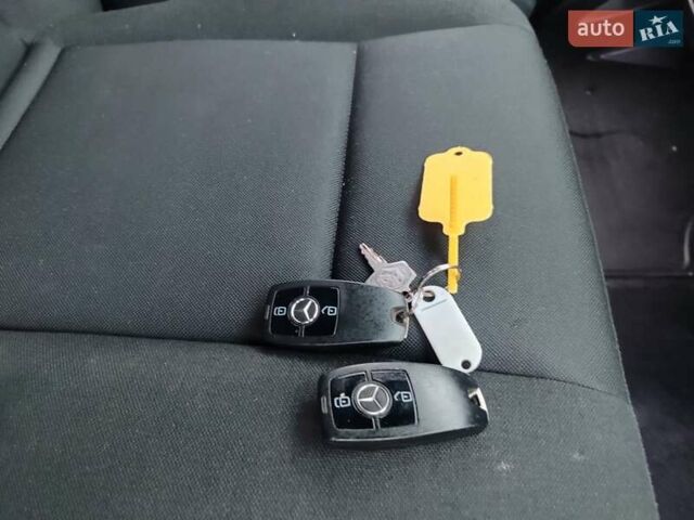 Білий Мерседес Sprinter, об'ємом двигуна 2.1 л та пробігом 300 тис. км за 29300 $, фото 30 на Automoto.ua