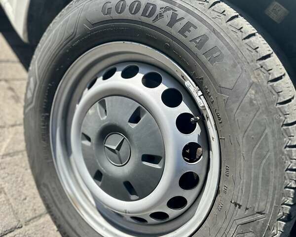 Білий Мерседес Sprinter, об'ємом двигуна 2.2 л та пробігом 112 тис. км за 32550 $, фото 47 на Automoto.ua