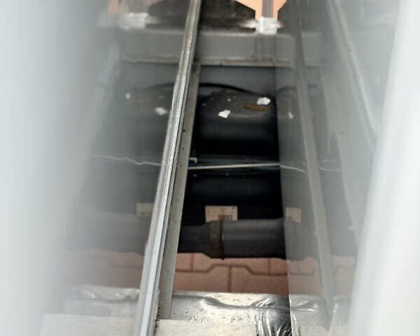 Белый Мерседес Sprinter, объемом двигателя 2.1 л и пробегом 283 тыс. км за 29300 $, фото 13 на Automoto.ua