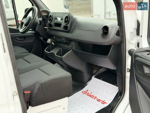 Белый Мерседес Sprinter, объемом двигателя 2 л и пробегом 239 тыс. км за 26500 $, фото 21 на Automoto.ua
