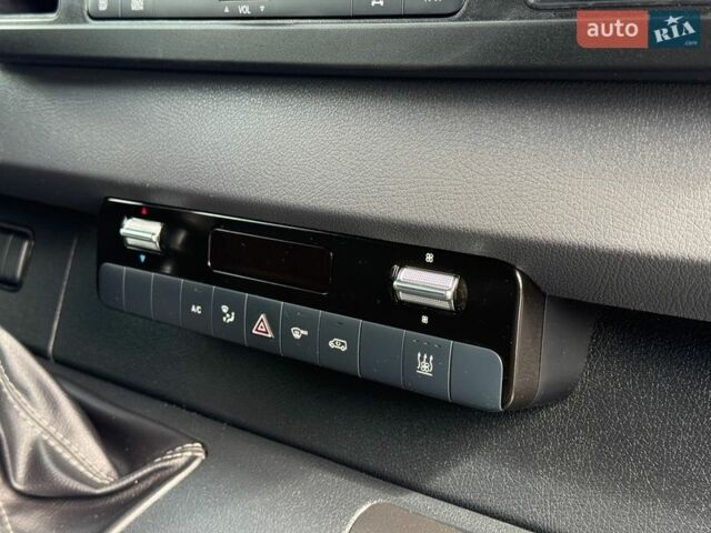 Белый Мерседес Sprinter, объемом двигателя 2 л и пробегом 351 тыс. км за 23800 $, фото 13 на Automoto.ua