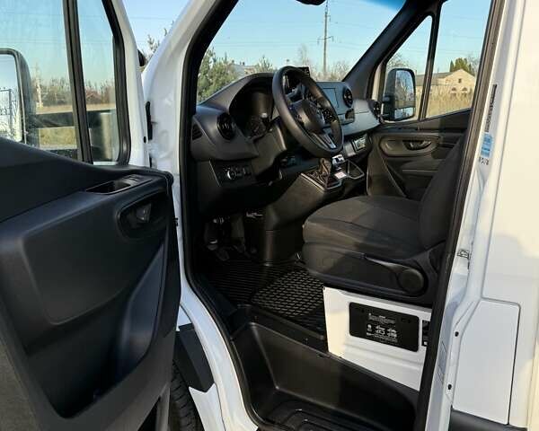 Білий Мерседес Sprinter, об'ємом двигуна 2.2 л та пробігом 209 тис. км за 30499 $, фото 23 на Automoto.ua