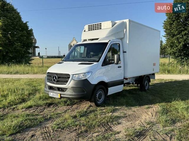 Белый Мерседес Sprinter, объемом двигателя 2.2 л и пробегом 209 тыс. км за 30650 $, фото 1 на Automoto.ua