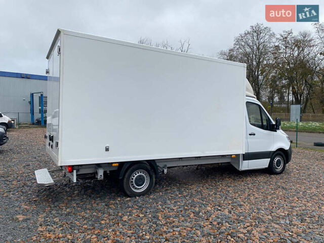 Белый Мерседес Sprinter, объемом двигателя 2.2 л и пробегом 211 тыс. км за 27000 $, фото 10 на Automoto.ua
