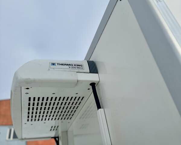 Белый Мерседес Sprinter, объемом двигателя 2.2 л и пробегом 111 тыс. км за 32950 $, фото 15 на Automoto.ua