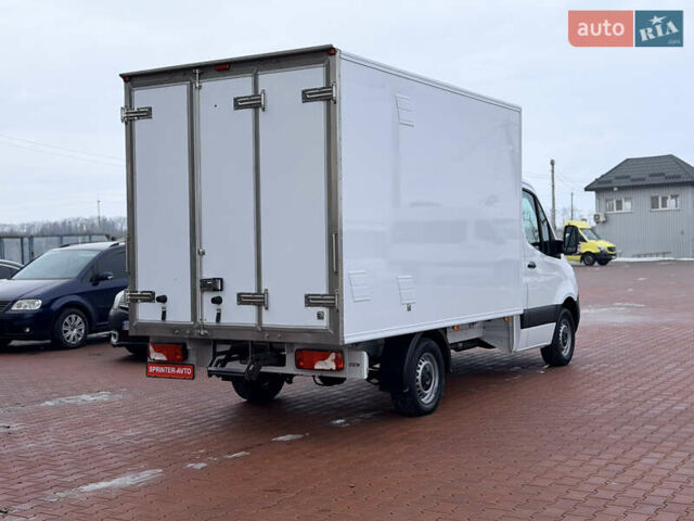 Белый Мерседес Sprinter, объемом двигателя 2.1 л и пробегом 283 тыс. км за 29300 $, фото 4 на Automoto.ua