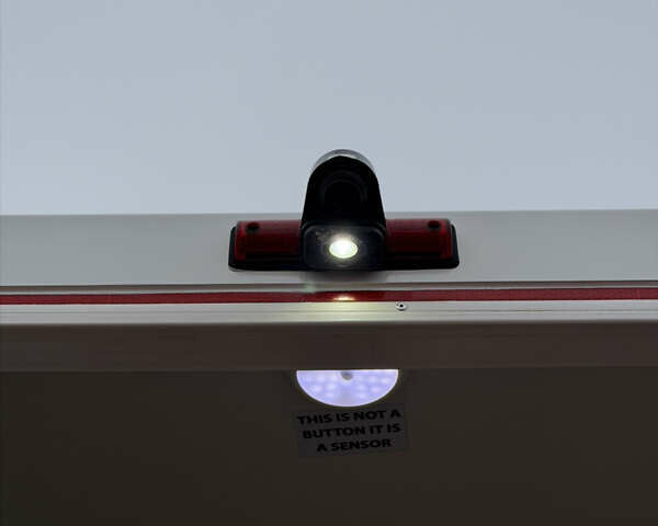 Белый Мерседес Sprinter, объемом двигателя 2 л и пробегом 239 тыс. км за 26500 $, фото 10 на Automoto.ua