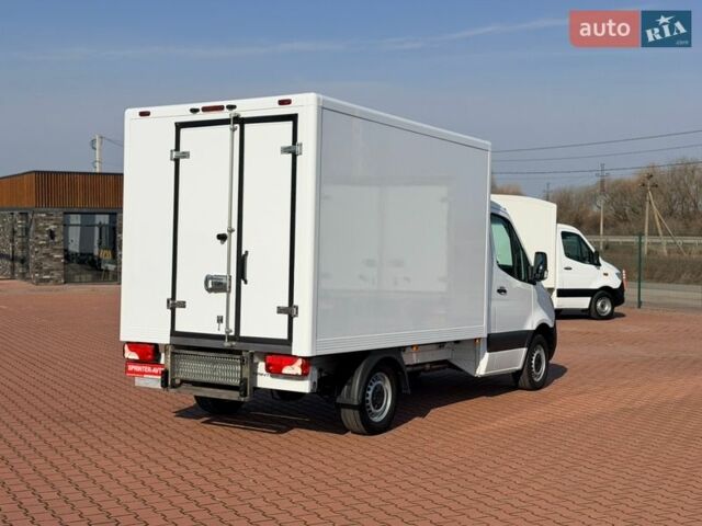 Белый Мерседес Sprinter, объемом двигателя 2.1 л и пробегом 380 тыс. км за 28300 $, фото 7 на Automoto.ua