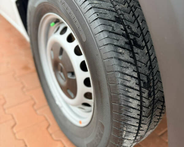 Белый Мерседес Sprinter, объемом двигателя 2.1 л и пробегом 283 тыс. км за 29300 $, фото 27 на Automoto.ua