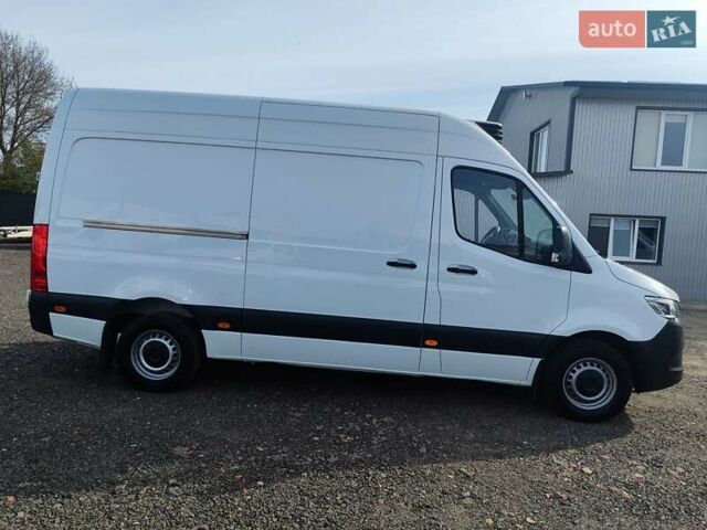 Белый Мерседес Sprinter, объемом двигателя 2.1 л и пробегом 280 тыс. км за 25900 $, фото 8 на Automoto.ua