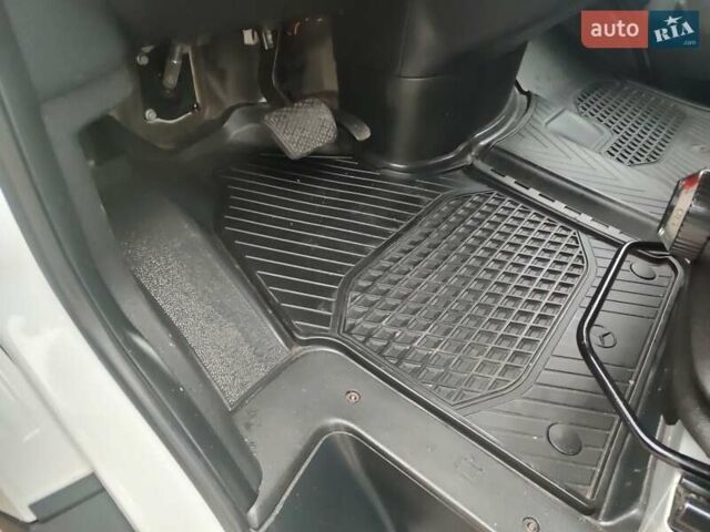 Білий Мерседес Sprinter, об'ємом двигуна 3 л та пробігом 277 тис. км за 29900 $, фото 27 на Automoto.ua