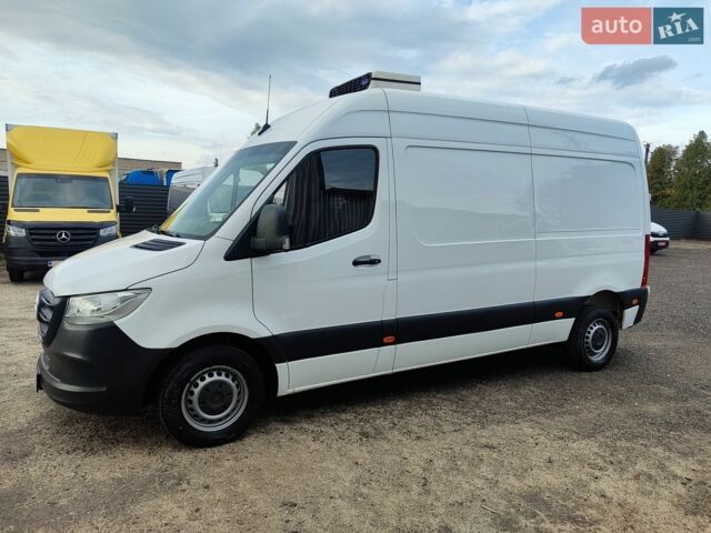 Белый Мерседес Sprinter, объемом двигателя 2 л и пробегом 378 тыс. км за 24900 $, фото 1 на Automoto.ua