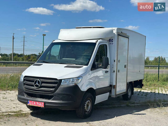Белый Мерседес Sprinter, объемом двигателя 2.2 л и пробегом 225 тыс. км за 26165 $, фото 4 на Automoto.ua