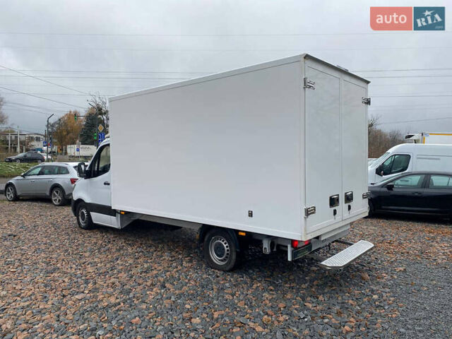 Белый Мерседес Sprinter, объемом двигателя 2.2 л и пробегом 211 тыс. км за 27000 $, фото 6 на Automoto.ua