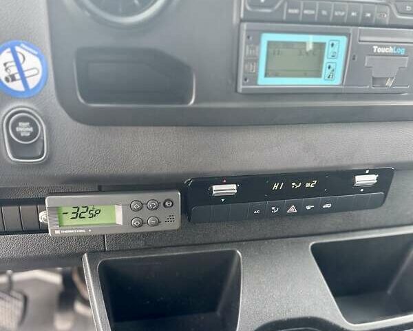 Белый Мерседес Sprinter, объемом двигателя 2.2 л и пробегом 111 тыс. км за 32950 $, фото 43 на Automoto.ua