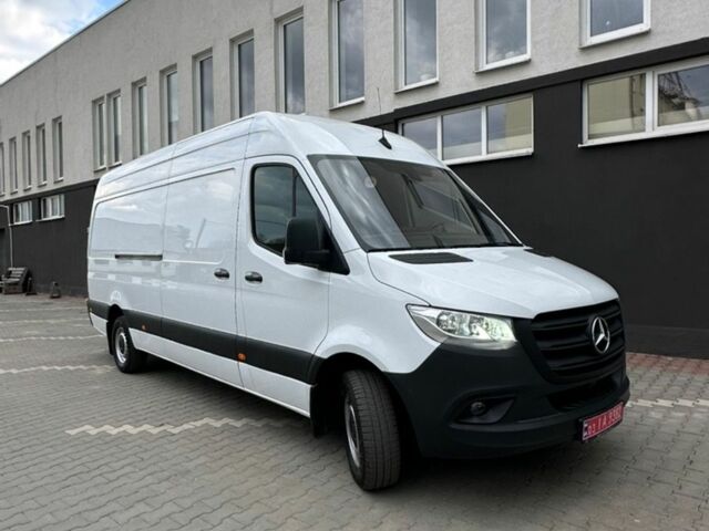 Белый Мерседес Sprinter, объемом двигателя 2 л и пробегом 280 тыс. км за 29999 $, фото 2 на Automoto.ua