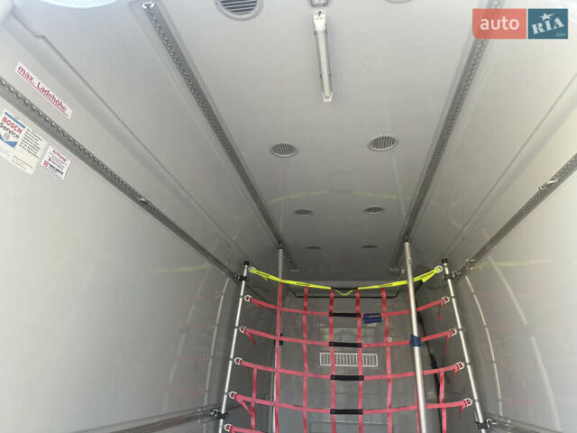 Белый Мерседес Sprinter, объемом двигателя 2 л и пробегом 278 тыс. км за 28800 $, фото 15 на Automoto.ua