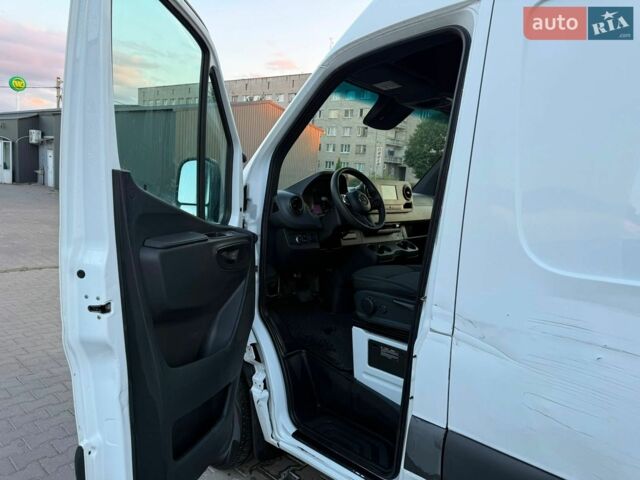Білий Мерседес Sprinter, об'ємом двигуна 2 л та пробігом 340 тис. км за 21900 $, фото 33 на Automoto.ua