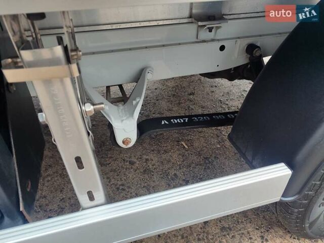 Белый Мерседес Sprinter, объемом двигателя 2 л и пробегом 265 тыс. км за 26900 $, фото 19 на Automoto.ua