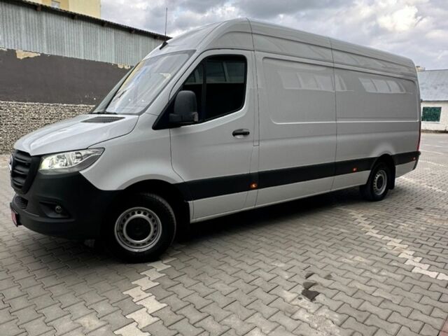 Белый Мерседес Sprinter, объемом двигателя 2 л и пробегом 280 тыс. км за 29999 $, фото 1 на Automoto.ua