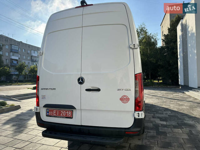 Белый Мерседес Sprinter, объемом двигателя 2 л и пробегом 278 тыс. км за 28800 $, фото 9 на Automoto.ua