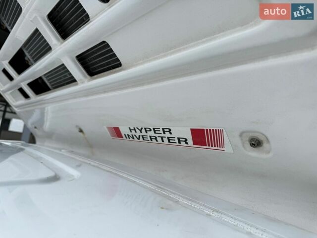 Белый Мерседес Sprinter, объемом двигателя 2 л и пробегом 205 тыс. км за 28700 $, фото 8 на Automoto.ua