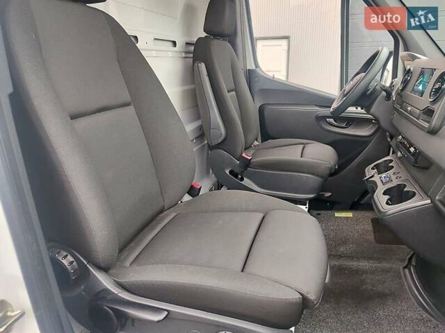 Белый Мерседес Sprinter, объемом двигателя 2 л и пробегом 265 тыс. км за 26900 $, фото 27 на Automoto.ua