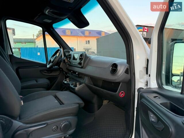 Білий Мерседес Sprinter, об'ємом двигуна 2 л та пробігом 340 тис. км за 21900 $, фото 39 на Automoto.ua