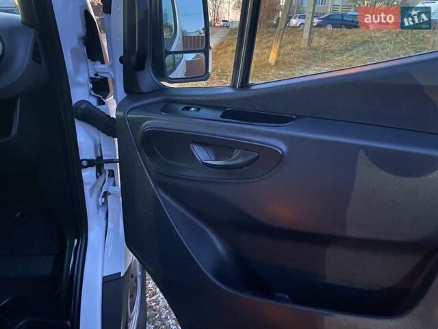 Білий Мерседес Sprinter, об'ємом двигуна 2 л та пробігом 290 тис. км за 27300 $, фото 19 на Automoto.ua