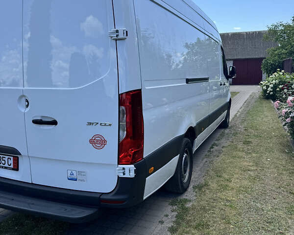 Білий Мерседес Sprinter, об'ємом двигуна 0 л та пробігом 135 тис. км за 39851 $, фото 4 на Automoto.ua
