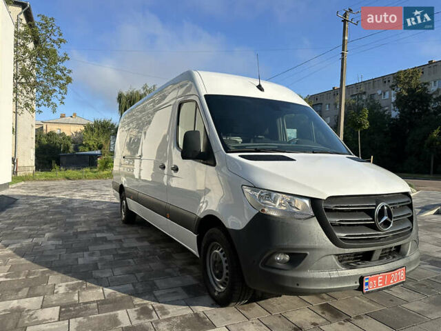 Белый Мерседес Sprinter, объемом двигателя 2 л и пробегом 278 тыс. км за 28800 $, фото 2 на Automoto.ua