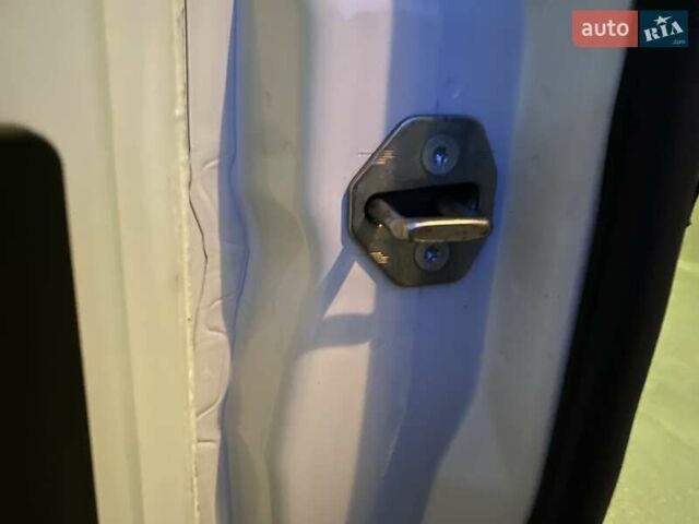 Білий Мерседес Sprinter, об'ємом двигуна 2 л та пробігом 290 тис. км за 27300 $, фото 36 на Automoto.ua