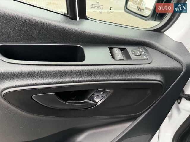 Білий Мерседес Sprinter, об'ємом двигуна 0 л та пробігом 198 тис. км за 39999 $, фото 60 на Automoto.ua