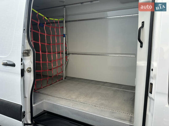 Белый Мерседес Sprinter, объемом двигателя 2 л и пробегом 278 тыс. км за 28800 $, фото 11 на Automoto.ua
